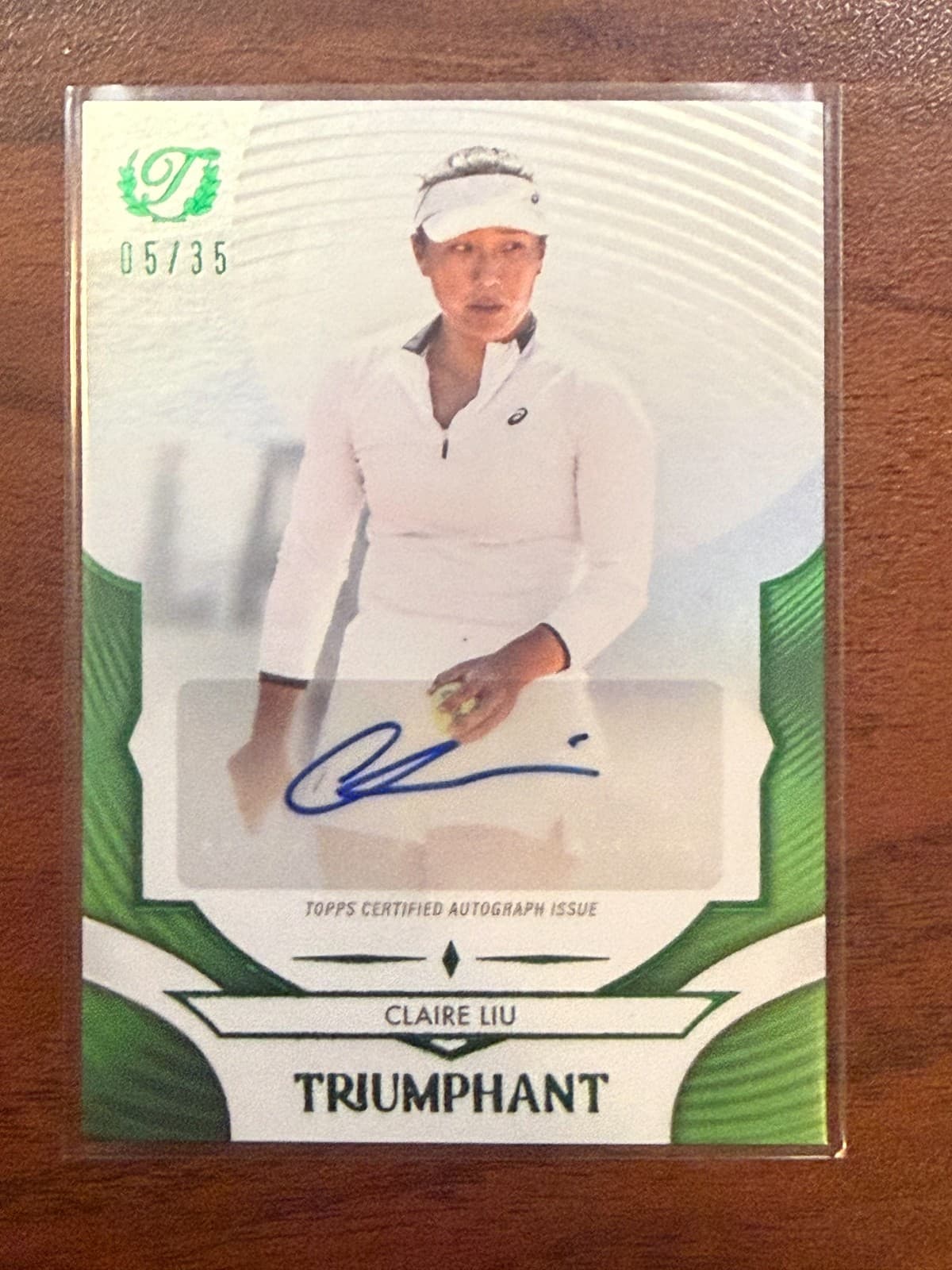 2025 Topps Triumphant Claire Liu Auto /35