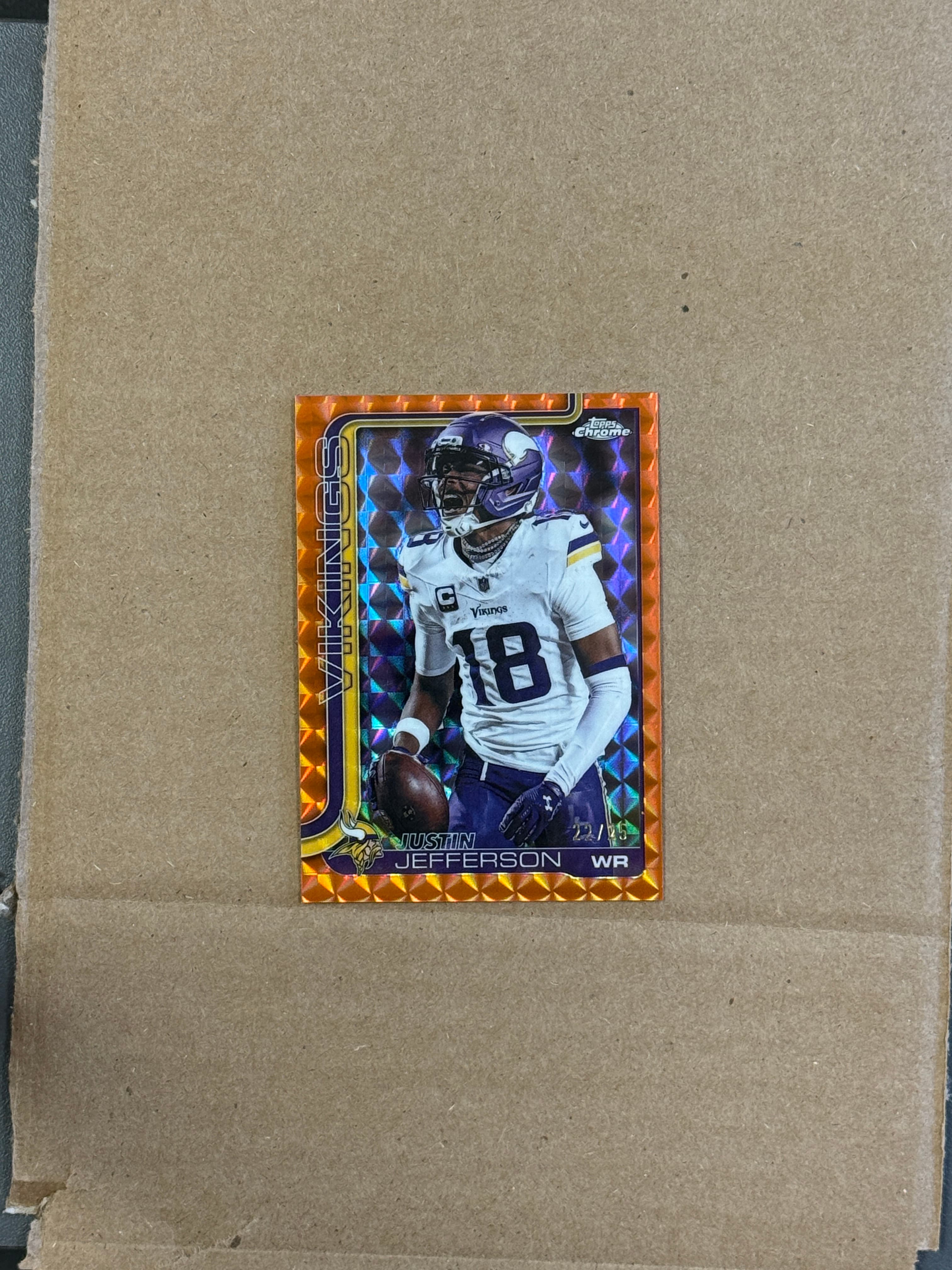 2025 Topps Chrome Football Justin Jefferson Geometric Variation #195 /25