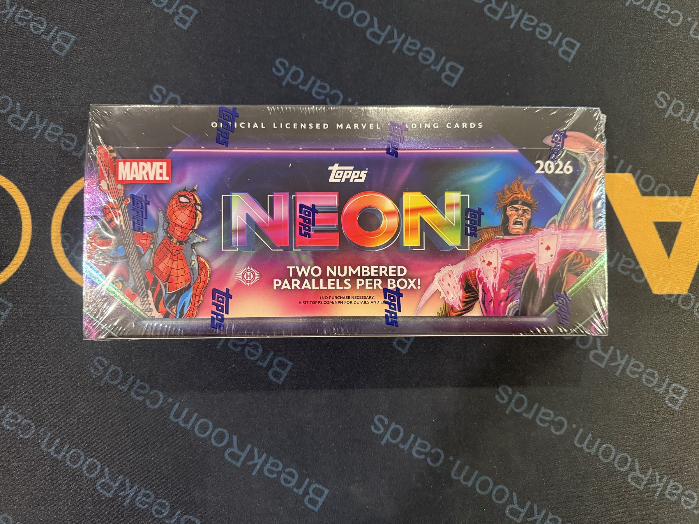 2026 Topps Neon Marvel Hobby Box